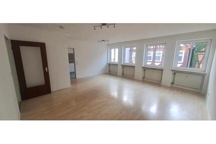 Wohnung mit 3 Zimmern plus Küche und Bad in Hofgeismar