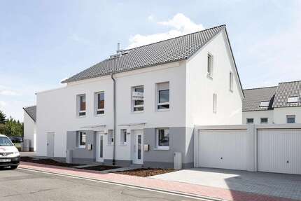 Haus zum Kaufen in Buseck Beuern 454.045,00 € 141 m²