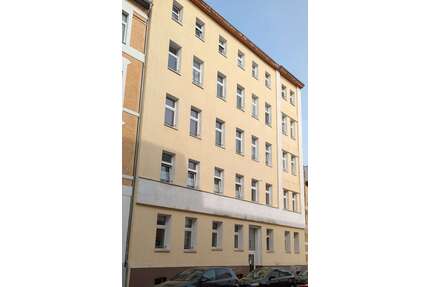 Wohnung zum Mieten in HalleS. 548,00 € 73.07 m² - Halle/S.