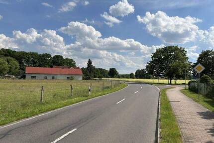 Grundstück in idyllischer Lage der Niederlausitz in Brandenburg nahe sächs. Grenze-tlw. B-Planbereich ´Wohnbebauung Alte Brauerei´-provisionsfrei - Jämlitz-Klein Düben