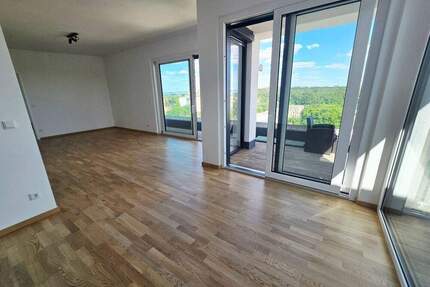 -- Penthouse -- Tolle 2 Zimmer Wohnung im Nürnberger Westen --
