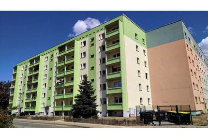 Große 4 Zimmerwohnung mit Einbauküche zu vermieten! - Zeithain