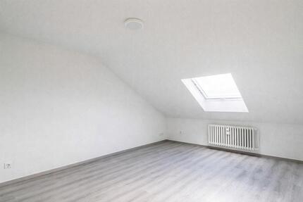 Gepflegte 2,5-Zimmer-Dachgeschosswohnung mit Einbauküche & Stellplatz – ruhige Lage in GE-Resse - Gelsenkirchen