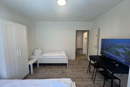 Monteurwohnung 55 Zoll TV 1000er Mbit Internet Monteurzimmer - Schwandorf