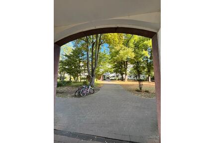 2 Zimmer Wohnung, vollmöbiliert zum vermieten - Frankfurt am Main Bornheim