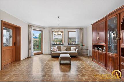 Helle Erdgeschosswohnung mit eigenem Garten in ruhiger, zentraler Lage von Abensberg