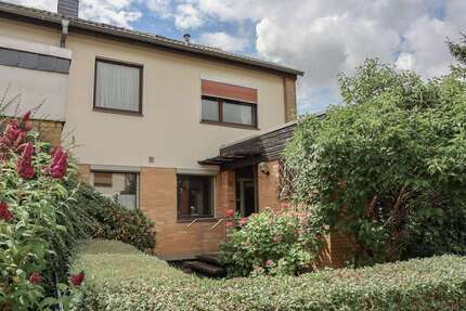 Haus zum Kaufen in Hannover 280.000,00 € 175 m²