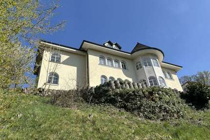 Haus zum Kaufen in Weinbach Fürfurt 498.000,00 € 232 m² - Weinbach / Fürfurt