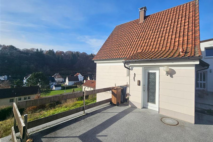 Kleines Haus zum Sanieren auf schönem Grundstück mit Weitblick - Heidenheim Schnaitheim