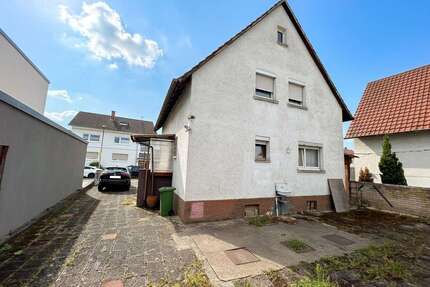 Haus zum Kaufen in Sandhausen 449.000,00 € 98.34 m²