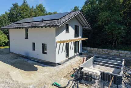 Haus zum Kaufen in Prien am Chiemsee 1.690.000,00 € 175 m²