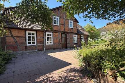Haus zum Kaufen in Celle 169.000,00 € 184 m²
