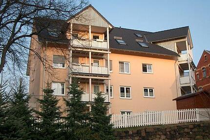 schöne 3 Raum-Wohnung im 2. Obergeschoss mit Balkon zu vermieten - Kirchberg
