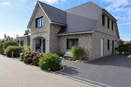 Haus zum Kaufen in Elmenhorst 1.299.000,00 € 288 m²