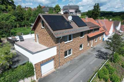 Haus zum Kaufen in Warburg-Scherfede 299.000,00 € 328 m²