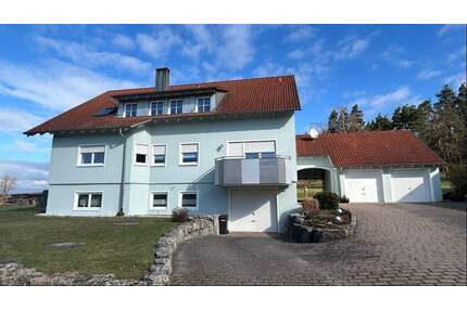 Idyllisch Wohnen im Grünen - großzügige 5-Zimmer-Dachgeschosswohnung - Schopfloch Köhlau