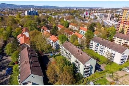 4-Zimmer Wohnung in Bockenheim, renoviert, Balkon, provisionsfrei - Frankfurt am Main