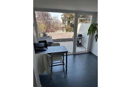 Lichtdurchflutetes Wohnjuwel über 2 Etagen – Direkt am Waldrand - Gerlingen