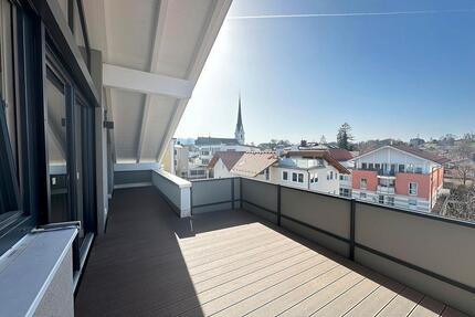 Erstbezug - Dachgeschosswohnung mit großzügiger Dachterrasse in zentraler Lage - Prien am Chiemsee