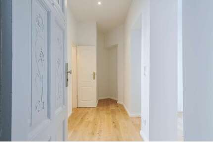 Wohnung zum Mieten in Berlin 1.317,13 € 102.56 m²