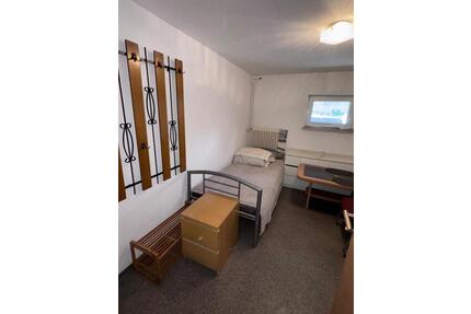 Kompaktes Monteur-Pendlerzimmer in BüttelbornWorfelden - Darmstadt Darmstadt-West