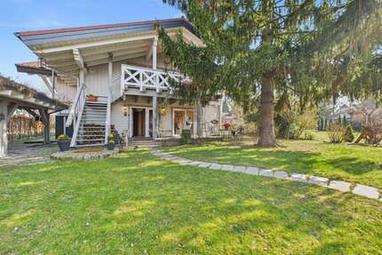 Haus zum Kaufen in Falkensee 950.000,00 € 251 m²