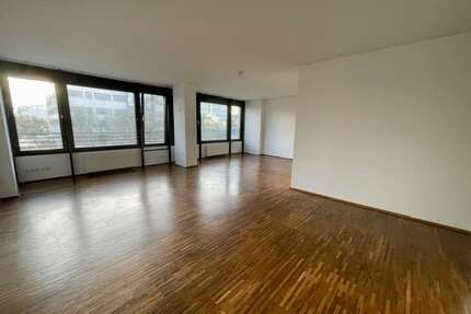 Wohnung zum Mieten in Frankfurt 923,00 € 67 m²