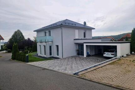 Exklusive Neubau-Stadtvilla in Höpfiingen - Höpfingen