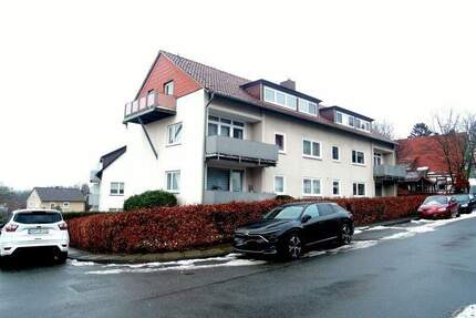 Helle, renovierte Dachgeschosswohnung mit Balkon und Garage in ruhiger und angenehmer Lage im unteren Wieterviertel - Northeim