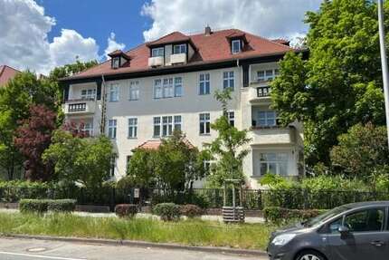 Wohnung zum Mieten in Berlin 1.160,82 € 106.4 m²
