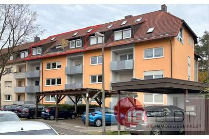 Wohnen mit Weitblick - Dachgeschosswohnung mit Galerie und Loggia, Handwerkerobjekt mit Potenzial - Nürnberg Freiland