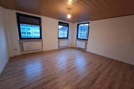 Helle 3-Zimmer Wohnung - JOBCENTER OK - AB SOFORT - Saarbrücken Malstatt