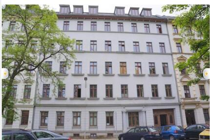 Sonnige 2-Raum Wohnung Dachgeschoss mit Loggia - Leipzig Mitte