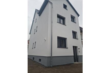 Sehr zentral ! MFH + Bauplatz mit Baugenehmigung ! Ohne Provision - Sulzbach (Taunus)