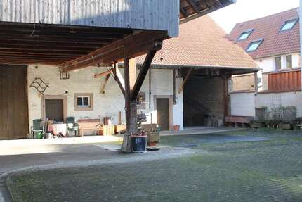 Haus zum Kaufen in Bad Krozingen 1.200.000,00 € 280 m²