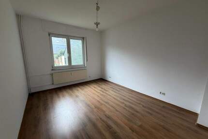 Erdgeschoss Wohnung mit Gartenanteil praktisch, ruhig, einziehen und wohlfühlen - Duisburg Mittelmeiderich