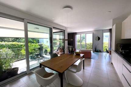 +++ Exklusive 2-Zimmer-Wohnung im Konstanzer Musikerviertel +++ EBK & TG-Stellplatz +++