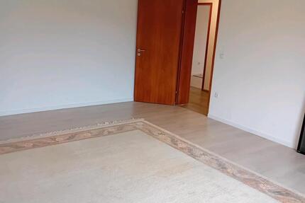 2-Zimmer-Wohnung, ruhige Lage, naturnah, frisch renoviert - Bad Kissingen