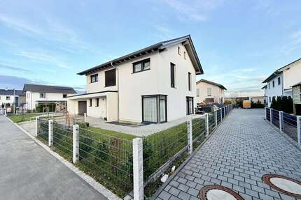 Haus zum Kaufen in Kaufbeuren Kaufbeuren-Neugablonz 745.000,00 € 223 m² - Kaufbeuren / Kaufbeuren-Neugablonz