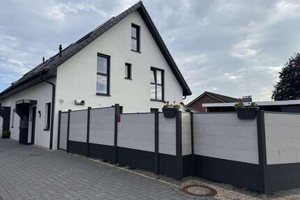 Haus zum Kaufen in Elmshorn 750.000,00 € 132.72 m²