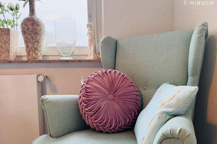 Lichtdurchflutet | kernsaniert | 4,5-Zimmer mit EBK | 87 m² | 4 Stellplätze - Güglingen