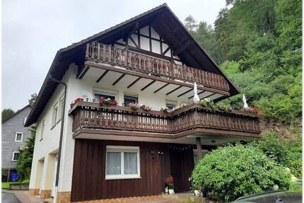 Zeitlos schönes Zweifamilienhaus mit Schwarzwaldflair - sichern Sie sich schon heute Ihr zukünftiges Zuhause! - Waldeck Ober-Werbe