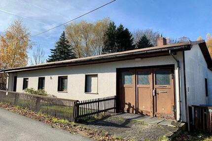 Einfamilienhaus zum weiteren Ausbau ! - Lengenfeld