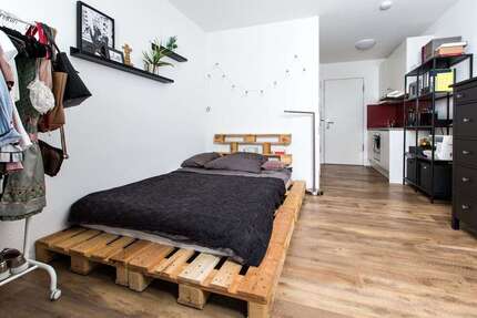 Wohnung zum Mieten in Stuttgart 600,00 € 23.79 m²