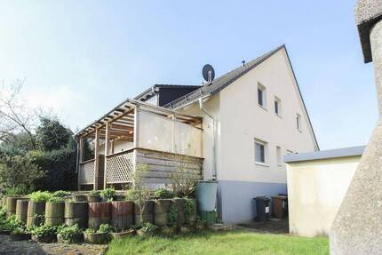 Oberhohndorf + Doppelhaushälfte + sofort beziehbar + 2 Terrassen + Garage + neu renoviert - Zwickau