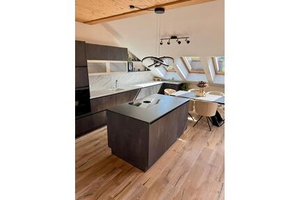 Exklusive 2-Zi.-Whg. 75 m², BJ 2020, Loggia & TG - provisionsfrei - Bayreuth Bernecker Straße / Insel / Riedelsberg