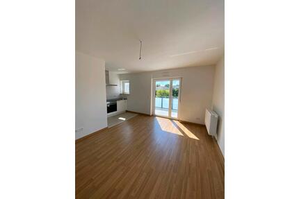 Nachmieter ab 01.05!! 3 Zimmer inkl. Einbauküche in Augsburg