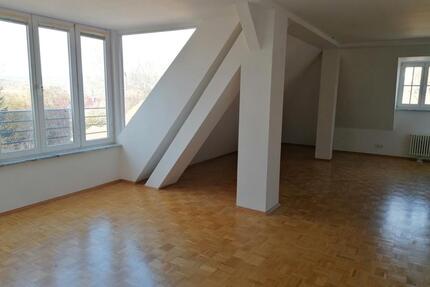 Dachgeschosswohnung mit SCHÖNEM AUSBLICK in Sangerhausen ZU VERMIETEN