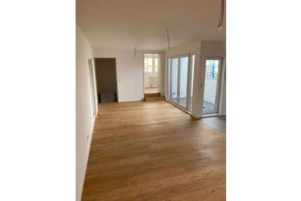 Wohnung zum Mieten in Berlin 2.289,00 € 110.87 m²