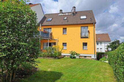 Wohnhaus mit 3WE ( 120m2 30m2 32m2 ) - Baunatal